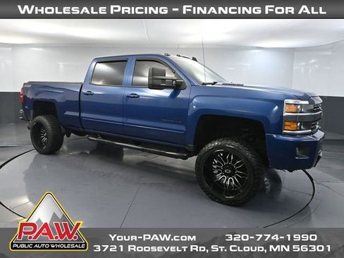 Used 2016 Chevrolet Silverado 2500 LT w/ LT Convenience Package image 1