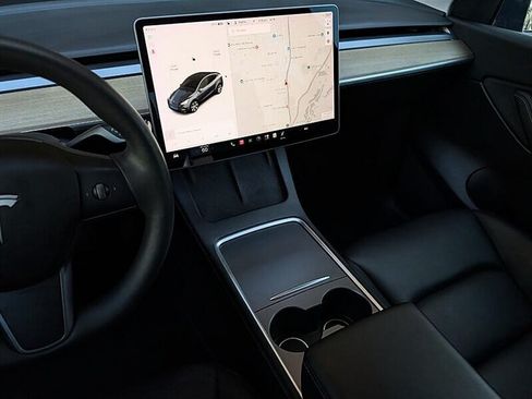 Used 2021 Tesla Model Y Long Range AWD/4WD image 20