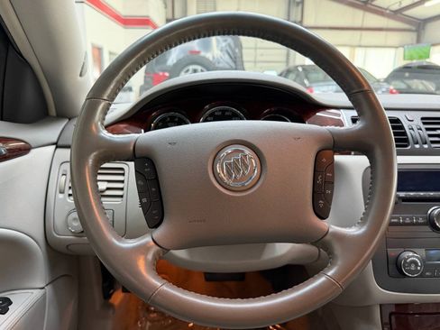 Used 2009 Buick Lucerne CXL w/ Driver Confidence Package FWD image 22