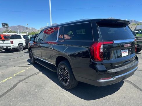 Used 2025 GMC Yukon XL Elevation w/ Elevation Premium Package AWD/4WD image 8