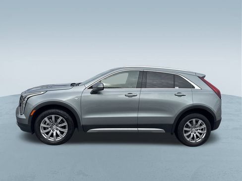 Used 2023 Cadillac XT4 Premium Luxury image 4