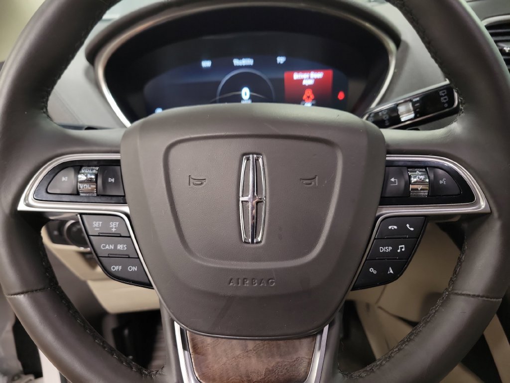Used 2019 Lincoln Nautilus Select AWD/4WD image 21
