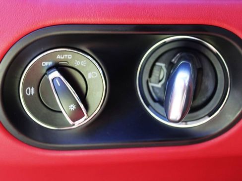 Used 2023 Porsche Macan S AWD/4WD image 43