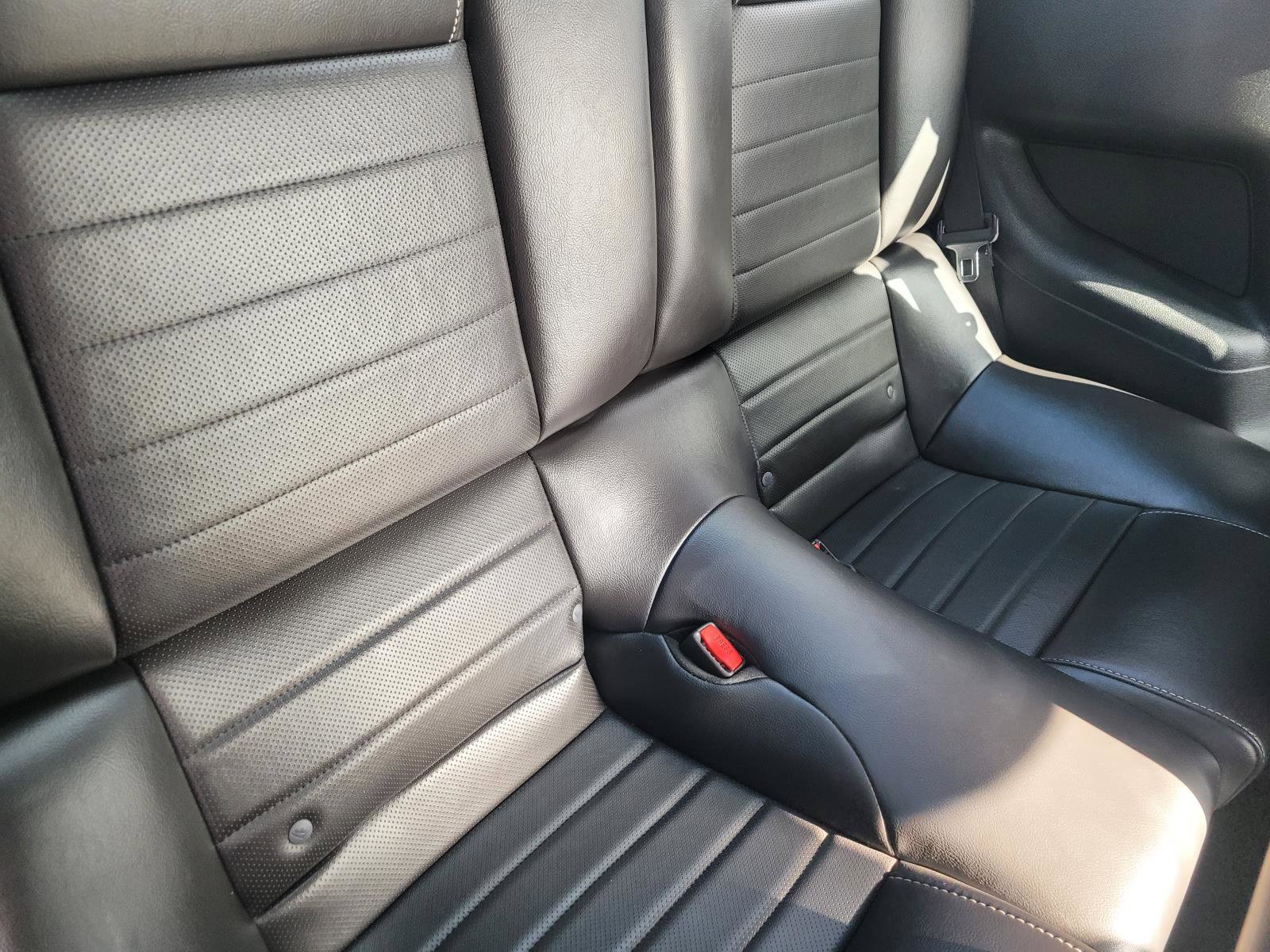 Used 2014 Ford Mustang Premium w/ Comfort Package RWD image 12