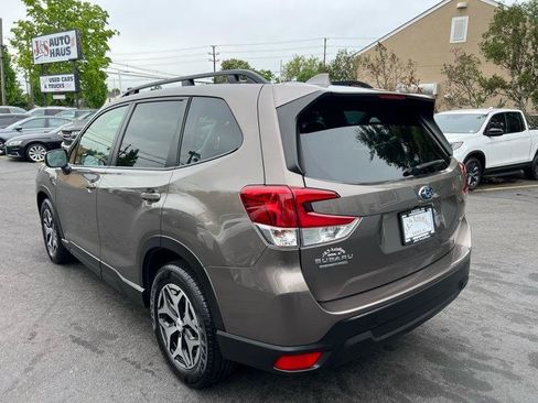 Used 2023 Subaru Forester Premium AWD/4WD image 4