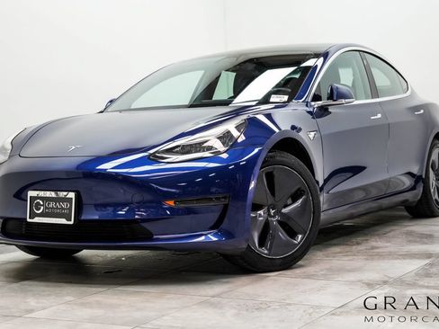 Used 2020 Tesla Model 3 Standard Range Plus RWD image 1