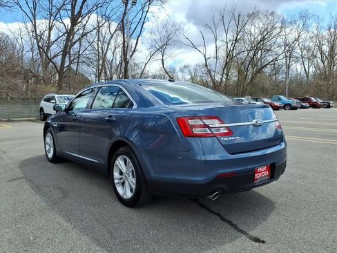Used 2018 Ford Taurus SE FWD image 6