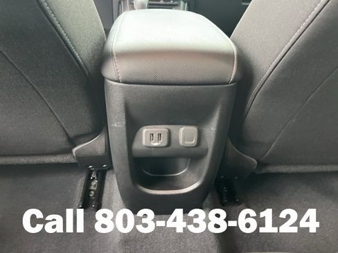 Used 2022 Chevrolet Colorado LT w/ LT Convenience Package image 15