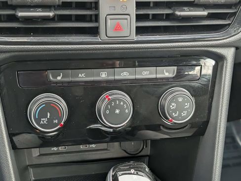 Used 2024 Volkswagen Taos S image 22