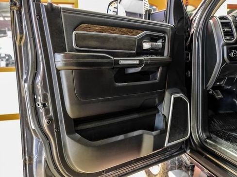 Used 2019 RAM 2500 Laramie image 41