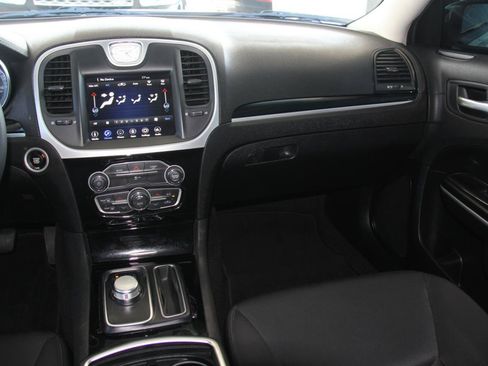 Used 2023 Chrysler 300 Touring w/ Sport Appearance Package RWD image 10