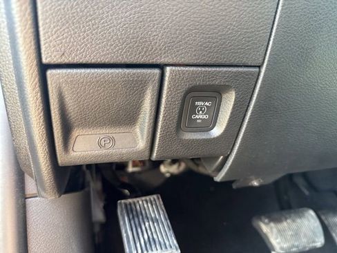New 2026 RAM 2500 Tradesman AWD/4WD image 28