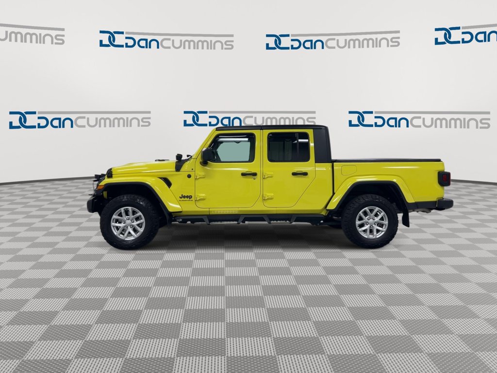 Used 2023 Jeep Gladiator Sport AWD/4WD image 5