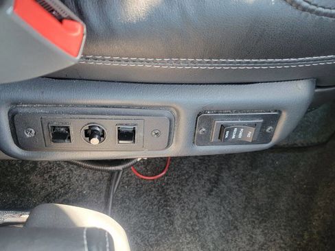 Used 2021 GMC Savana 2500 w/ Enhanced Convenience Package image 16