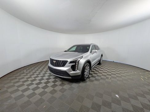 Certified 2022 Cadillac XT4 Premium Luxury w/ Enhanced Visibility Package image 29