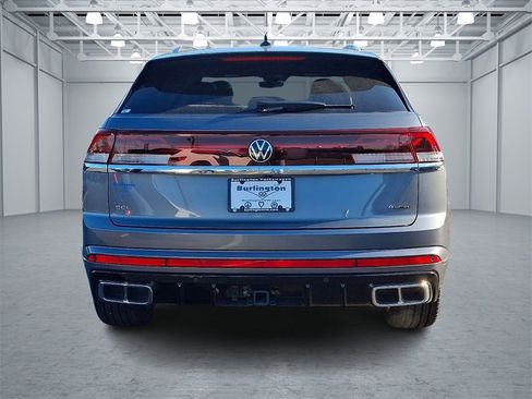 Certified 2025 Volkswagen Atlas Cross Sport SEL Premium R-Line image 5