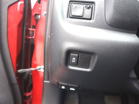 Used 2019 Nissan Versa SV FWD image 22