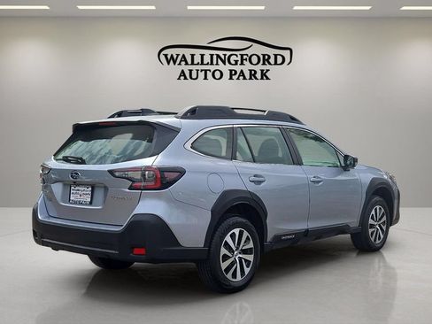 Used 2025 Subaru Outback AWD/4WD image 5