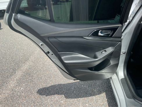 Used 2021 Nissan Maxima 3.5 SV w/ Floor Mat Group FWD image 21