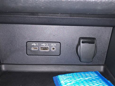 Used 2023 Nissan Sentra SV image 10