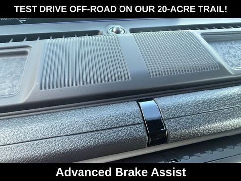 New 2026 Jeep Wrangler Unlimited Sport image 11