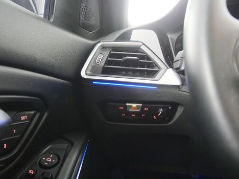 Certified 2022 BMW 330i Sedan w/ Premium Package 2 image 21