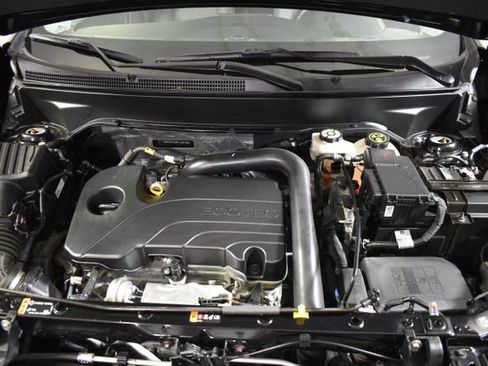 Used 2023 Chevrolet Equinox LT image 37