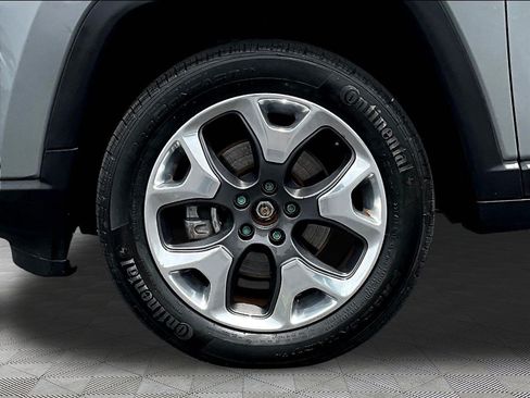Used 2019 Jeep Compass Limited AWD/4WD image 34