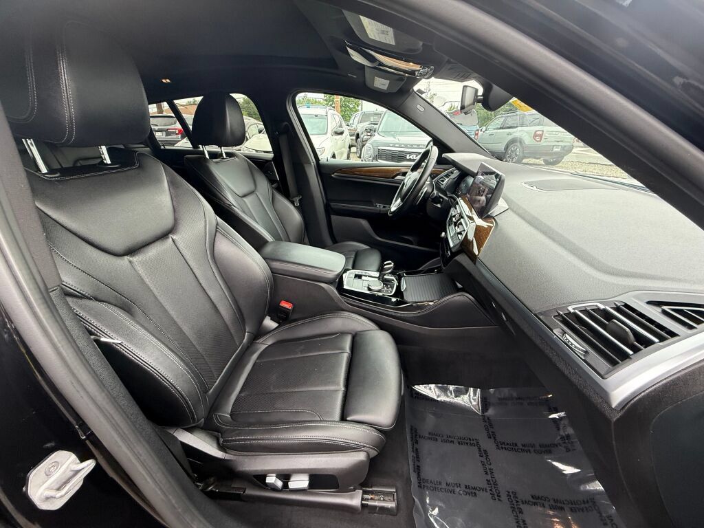 Used 2023 BMW X4 xDrive30i w/ Parking Assistance Package AWD/4WD image 30