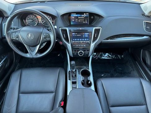 Used 2018 Acura TLX image 10