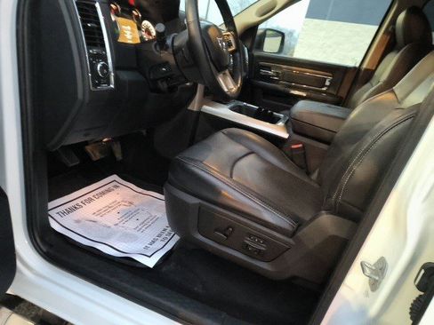 Used 2017 RAM 1500 Laramie w/ Convenience Group image 13