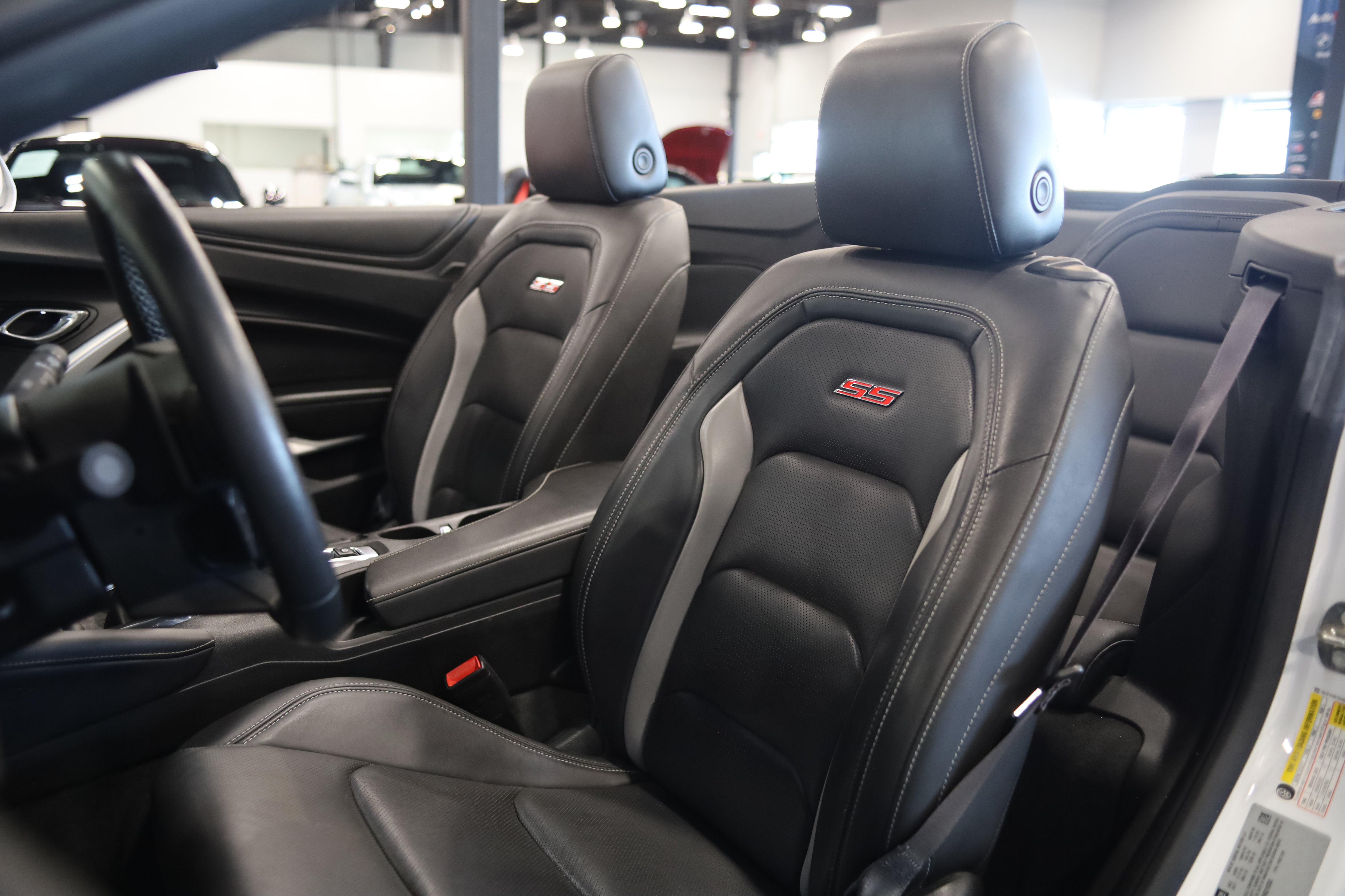 Used 2017 Chevrolet Camaro SS RWD image 20