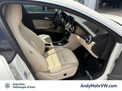 Used 2014 Mercedes-Benz CLA 250 image 15