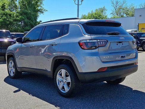 Certified 2022 Jeep Compass Latitude w/ Sun and Sound Group AWD/4WD image 4