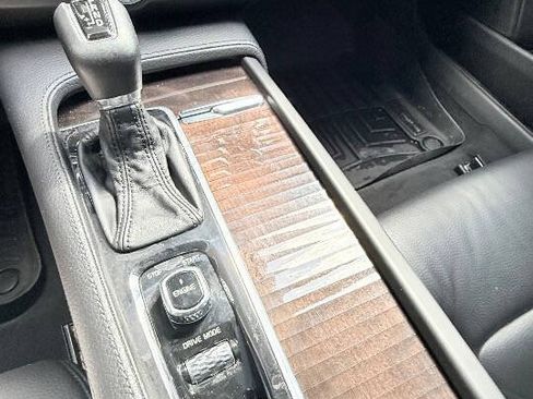 Used 2018 Volvo S90 T5 Momentum FWD image 54