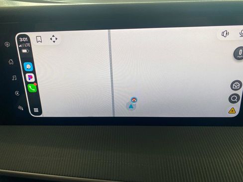 Used 2025 Nissan Murano SV w/ Cargo Package image 17