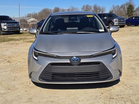 Used 2023 Toyota Corolla LE image 4