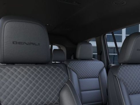 New 2026 GMC Acadia Denali w/ Super Cruise Package AWD/4WD image 24