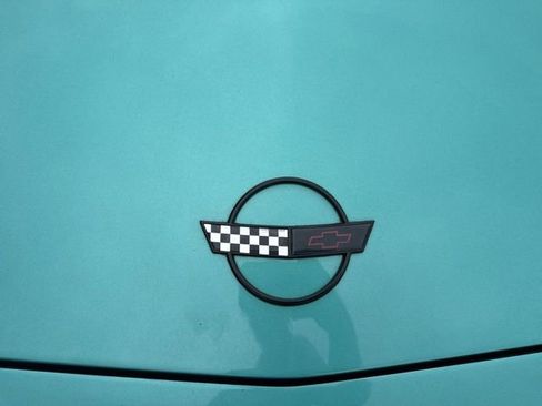 Used 1991 Chevrolet Corvette Coupe RWD image 4