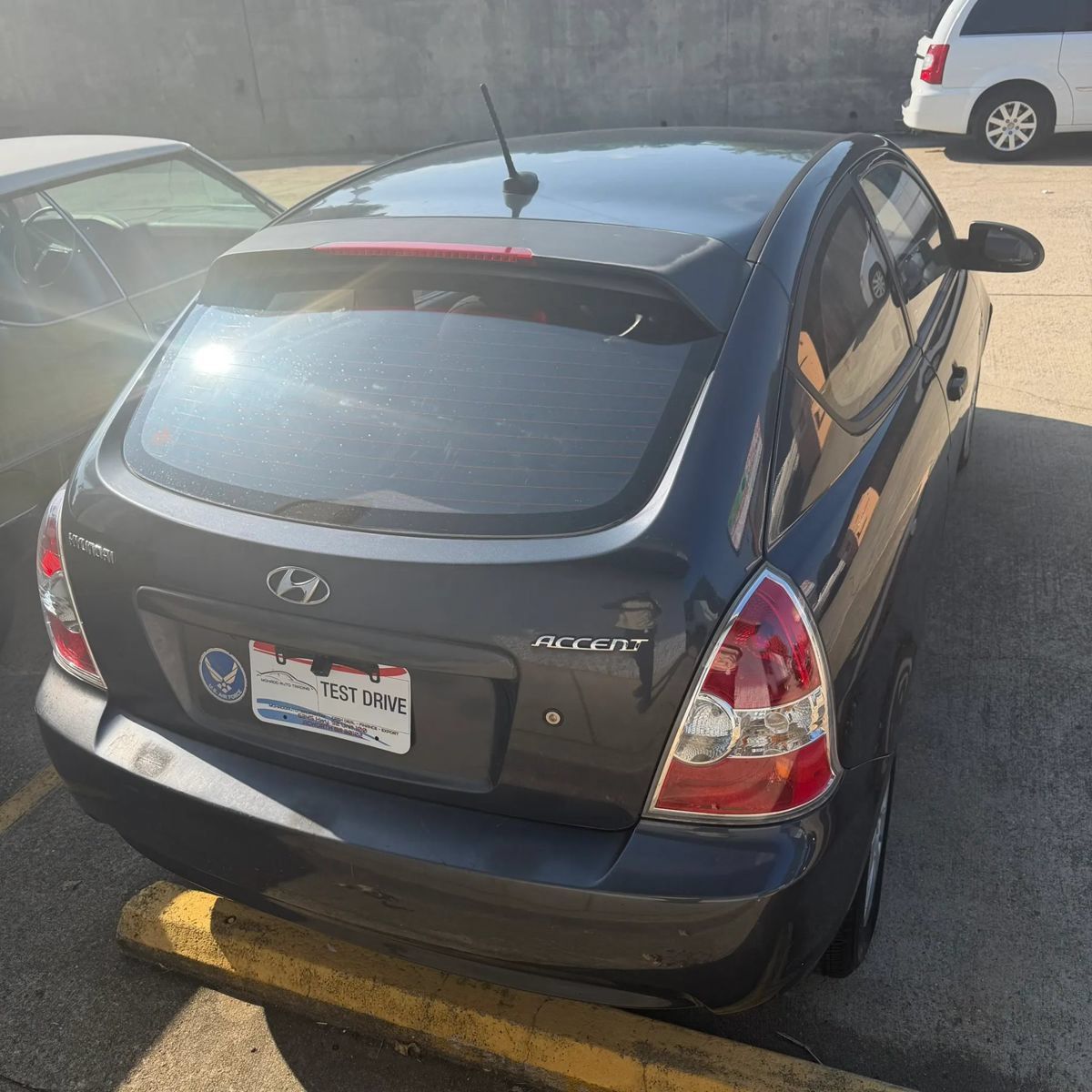 Used 2009 Hyundai Accent GS w/ Popular Equipment Pkg 2 FWD image 3