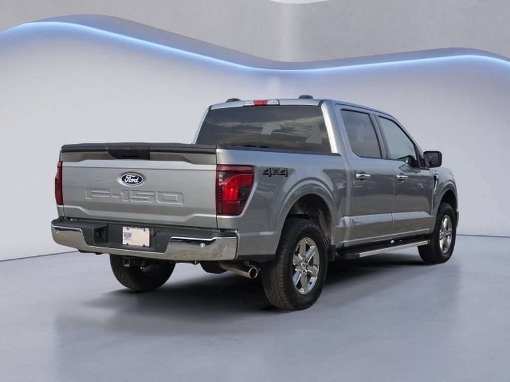 Used 2025 Ford F150 XLT w/ Equipment Group 301A Standard AWD/4WD image 3