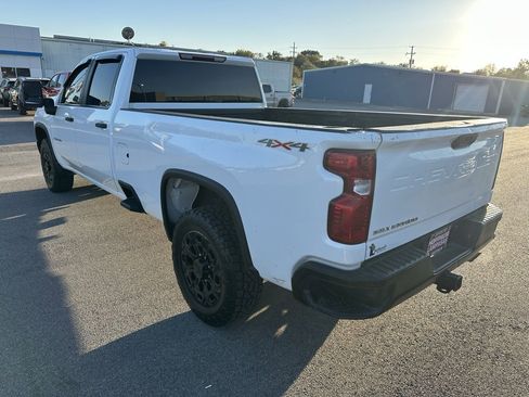 Used 2022 Chevrolet Silverado 2500 W/T w/ WT Convenience Package image 4