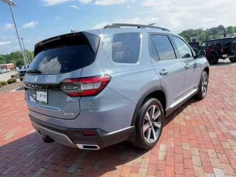 Certified 2025 Honda Pilot Elite image 9