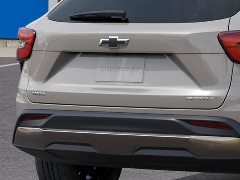 New 2026 Chevrolet Trax ACTIV w/ Sunroof Package image 43