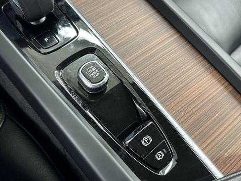 Used 2024 Volvo S60 B5 Plus image 35