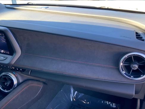 Used 2022 Chevrolet Camaro ZL1 image 37