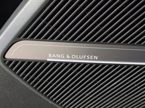 Used 2020 Audi SQ5 Prestige w/ Prestige Package image 15