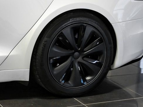 Used 2023 Tesla Model S image 8