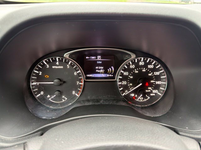 Used 2017 Nissan Pathfinder SL AWD/4WD image 32