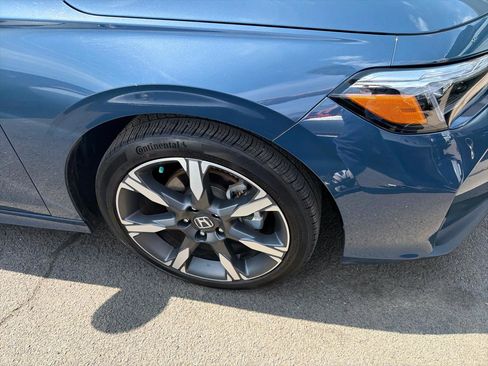 Used 2025 Honda Civic FWD Hybrid Sedan image 4